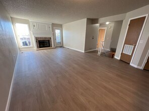 9933 Fairwood St in Littleton, CO - Building Photo - Building Photo