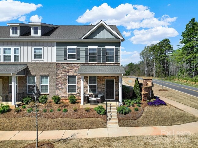 8004 Whitegrove Rd