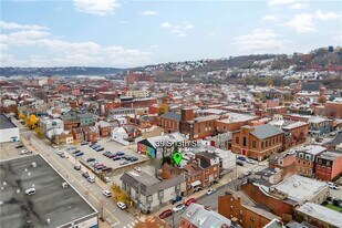 39 S 13th St in Pittsburgh, PA - Building Photo