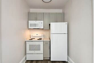 918 W Trinity Ave in Durham, NC - Building Photo - Building Photo