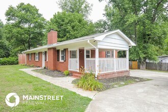2401 Atwood Rd in Winston-Salem, NC - Building Photo - Building Photo
