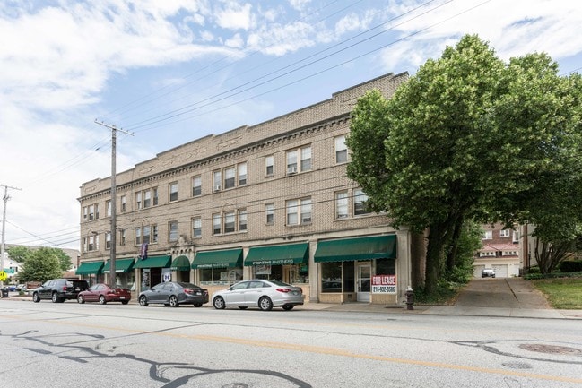 13433 Detroit Ave in Lakewood, OH - Building Photo - Building Photo