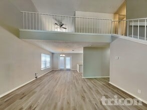 7715 Skyline Ridge Dr in San Antonio, TX - Building Photo - Building Photo