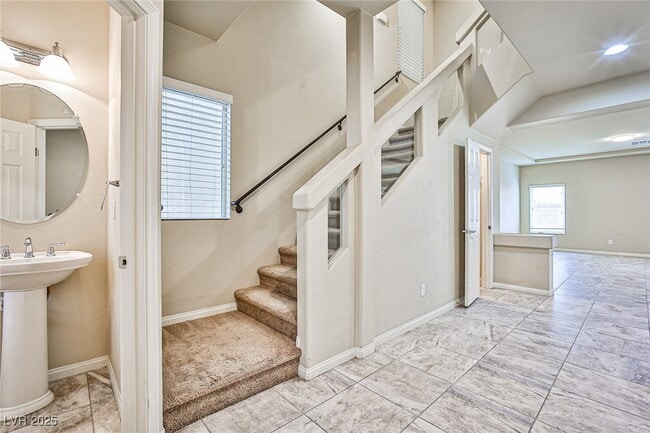 7230 Summit Lake Ct in Las Vegas, NV - Building Photo - Building Photo