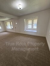 730 W 4th St in Ada, OK - Building Photo - Building Photo
