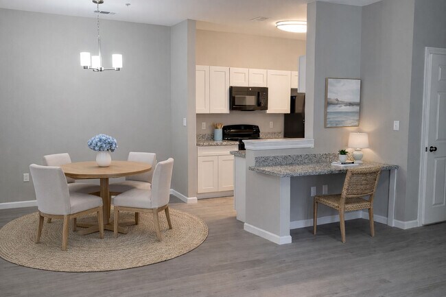 Oxford Point in Gulfport, MS - Building Photo - Building Photo