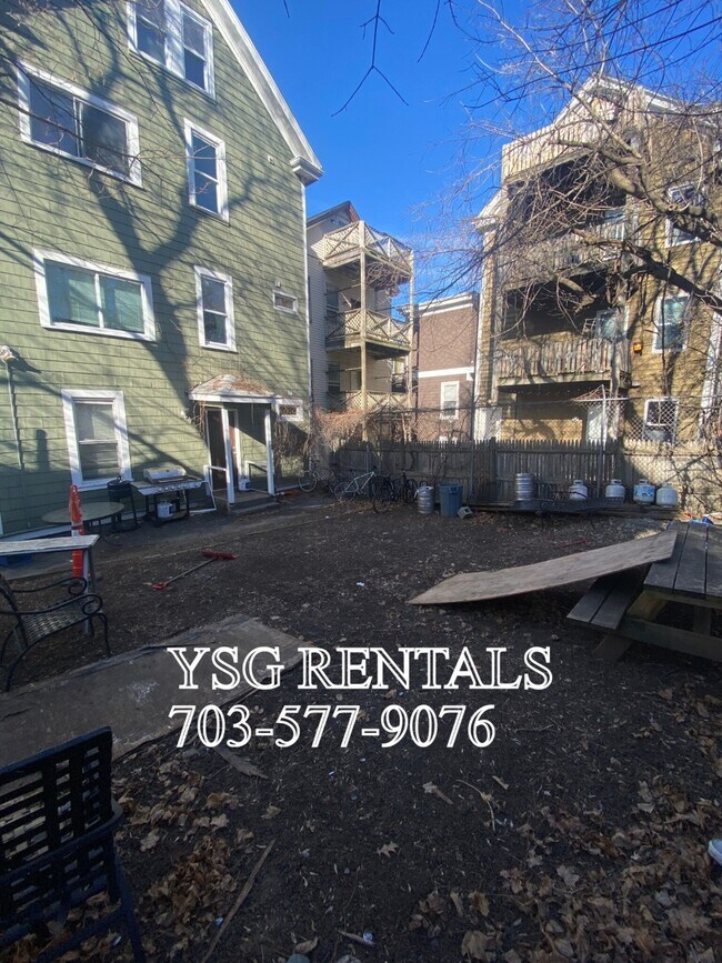 38 Calumet St, Unit 2 in Boston, MA - Building Photo - Building Photo