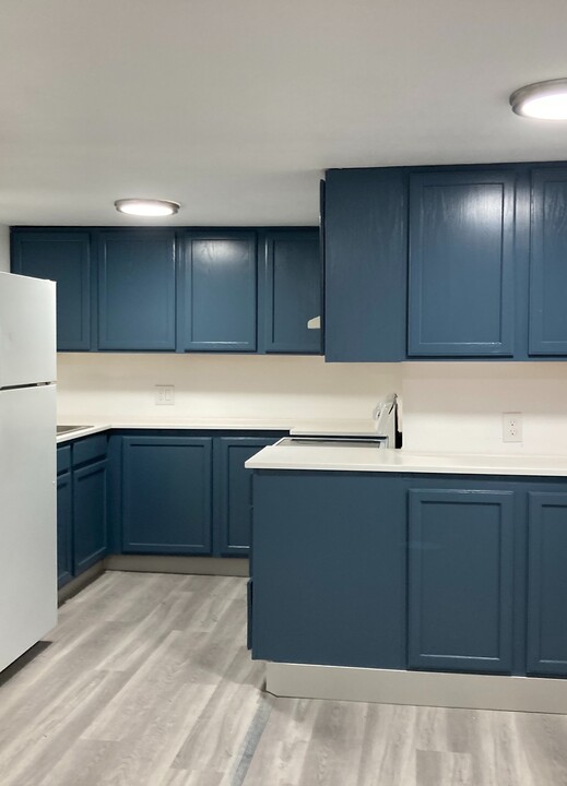 1021 Turpin St in Anchorage, AK - Building Photo