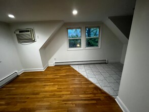 134 Scranton Ave in Lynbrook, NY - Building Photo - Building Photo