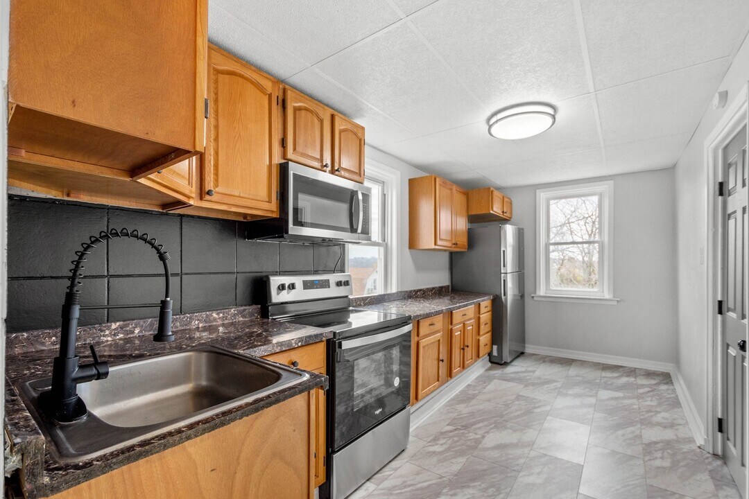 340 Boggs Ave in Pittsburgh, PA - Building Photo