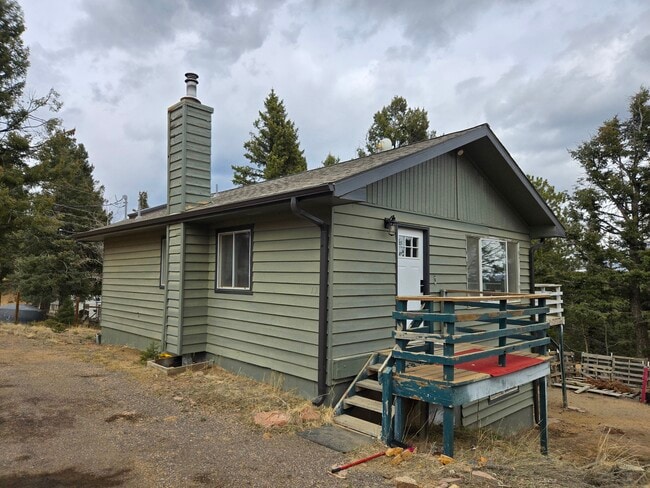 137 Columbine Rd in Woodland Park, CO - Building Photo - Building Photo