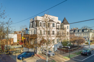 700 Quincy St NW in Washington, DC - Foto de edificio - Building Photo