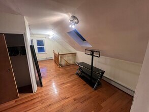 7 Timon Ave, Unit 3 in Chestnut Hill, MA - Building Photo - Building Photo