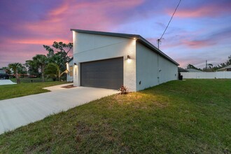 3506 Lookout Ln in North Port, FL - Building Photo - Building Photo