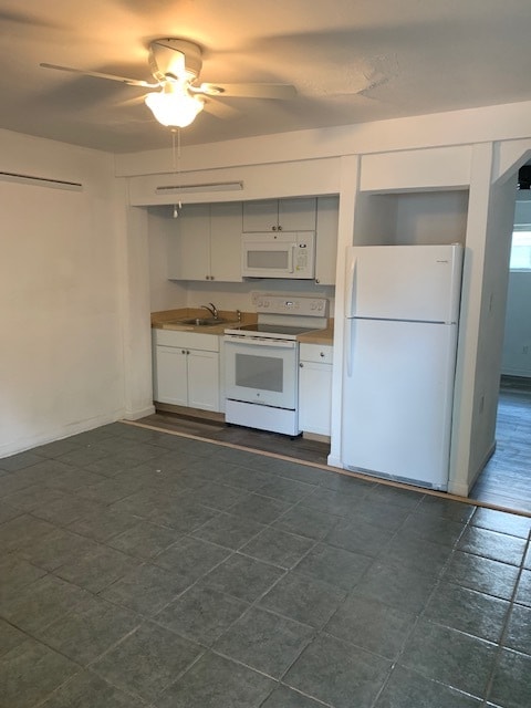 240 Hollywood Blvd SE in Fort Walton Beach, FL - Foto de edificio - Building Photo