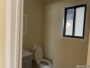 4 Merrimac St in Danbury, CT - Building Photo - Building Photo