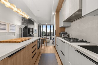 2 Forest Hill Rd in Toronto, ON - Building Photo - Building Photo