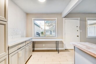 304 Orland St in Las Vegas, NV - Building Photo - Building Photo