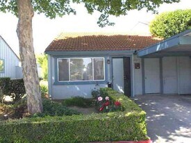 2500 Florida Ln in Antioch, CA - Building Photo