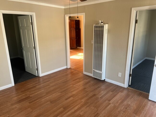 2218 Naomi Ave, Unit 1 in Los Angeles, CA - Building Photo - Building Photo