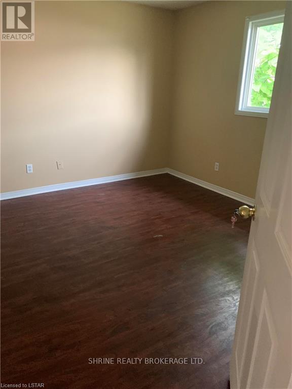 215 Thurman Cir in London, ON - Building Photo - Building Photo