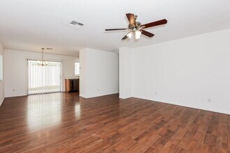 286 W Santa Gertrudis Trl in San Tan Valley, AZ - Building Photo - Building Photo