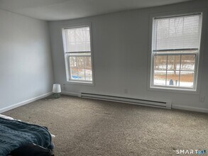 377 Horse Pond Rd in Madison, CT - Building Photo - Building Photo