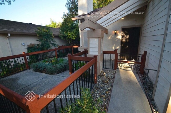 7337 Monogram Dr in Sacramento, CA - Building Photo - Building Photo