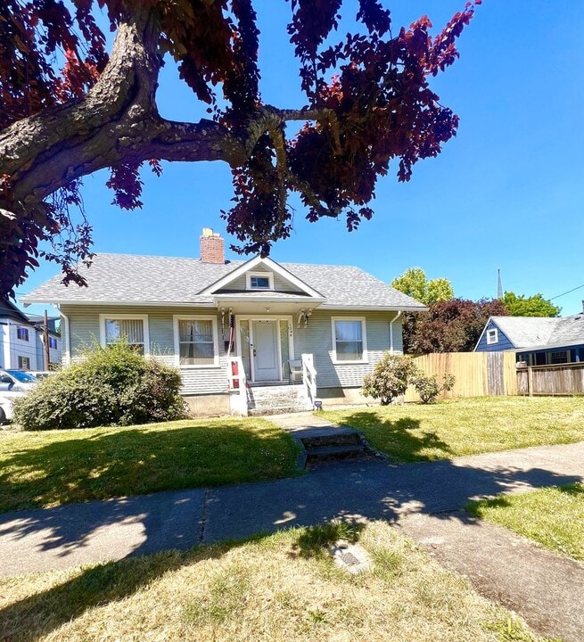 1544 Patterson St in Eugene, OR - Building Photo