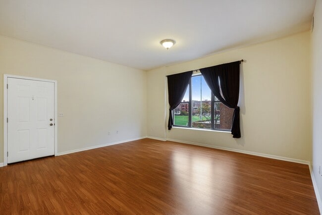 885 N Marshfield Ave in Chicago, IL - Building Photo - Building Photo