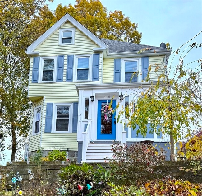 property at 118 Newburg St