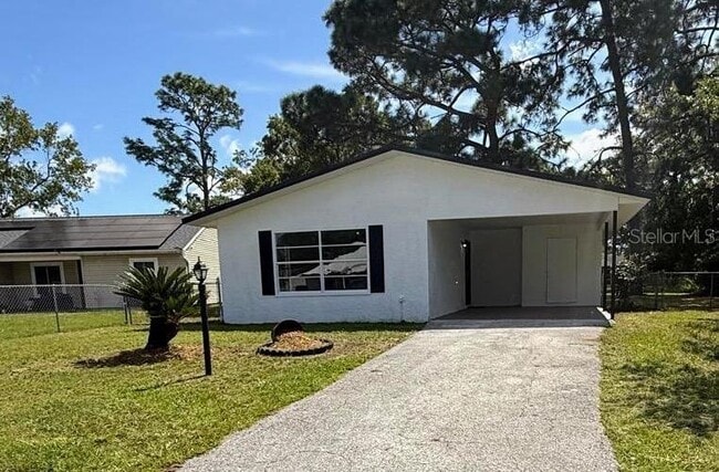 property at 32 Spring Loop Cir