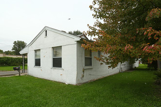 Stuart Apartments in Inkster, MI - Building Photo - Building Photo