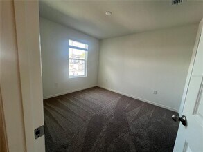 2762 Raindrop Run St in Clermont, FL - Building Photo - Building Photo