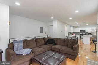 1629 Wallace St in Philadelphia, PA - Building Photo - Building Photo