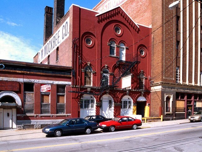 603 W McMicken Ave