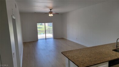 608 SE 13th Terrace in Cape Coral, FL - Building Photo - Building Photo