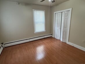 2 Pomeroy Pl in Middletown, CT - Building Photo - Building Photo
