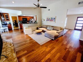 7503 Chimney Corners in Austin, TX - Building Photo - Building Photo