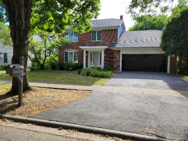 property at 4 Taylor Ct