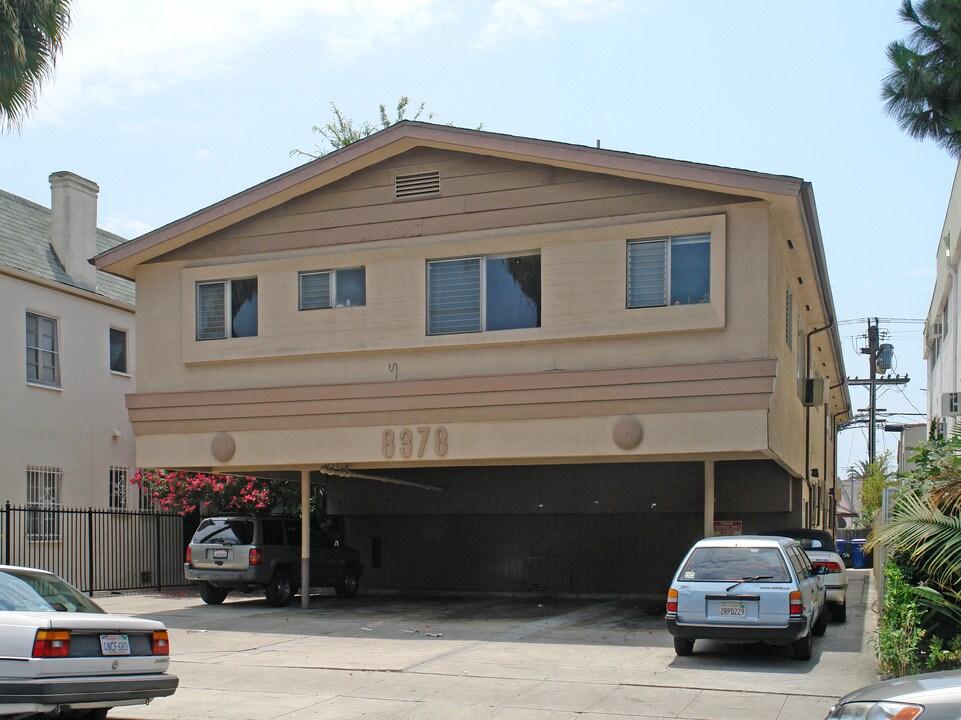 8378 Blackburn Ave in Los Angeles, CA - Building Photo