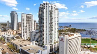 301 1st St S in St. Petersburg, FL - Building Photo