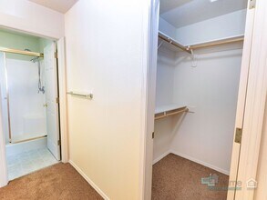 14736 NW Benny Dr in Portland, OR - Building Photo - Building Photo