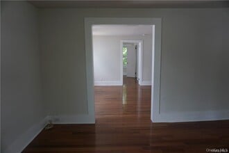 63 Spring St in Mt Kisco, NY - Building Photo - Building Photo