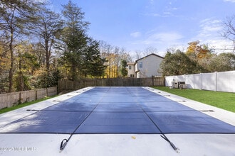 75 Hickory Hill Rd in Jackson Township, NJ - Building Photo - Building Photo