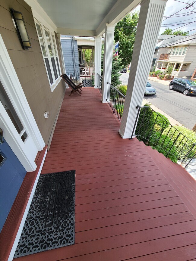 55 Presentation Rd, Unit 1 in Brighton, MA - Foto de edificio - Building Photo