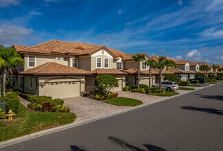 Miramar Links & Miramar Lagoons in Lakewood Ranch, FL - Building Photo - Building Photo
