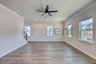 1467 Hasse Ave in Apex, NC - Building Photo - Building Photo