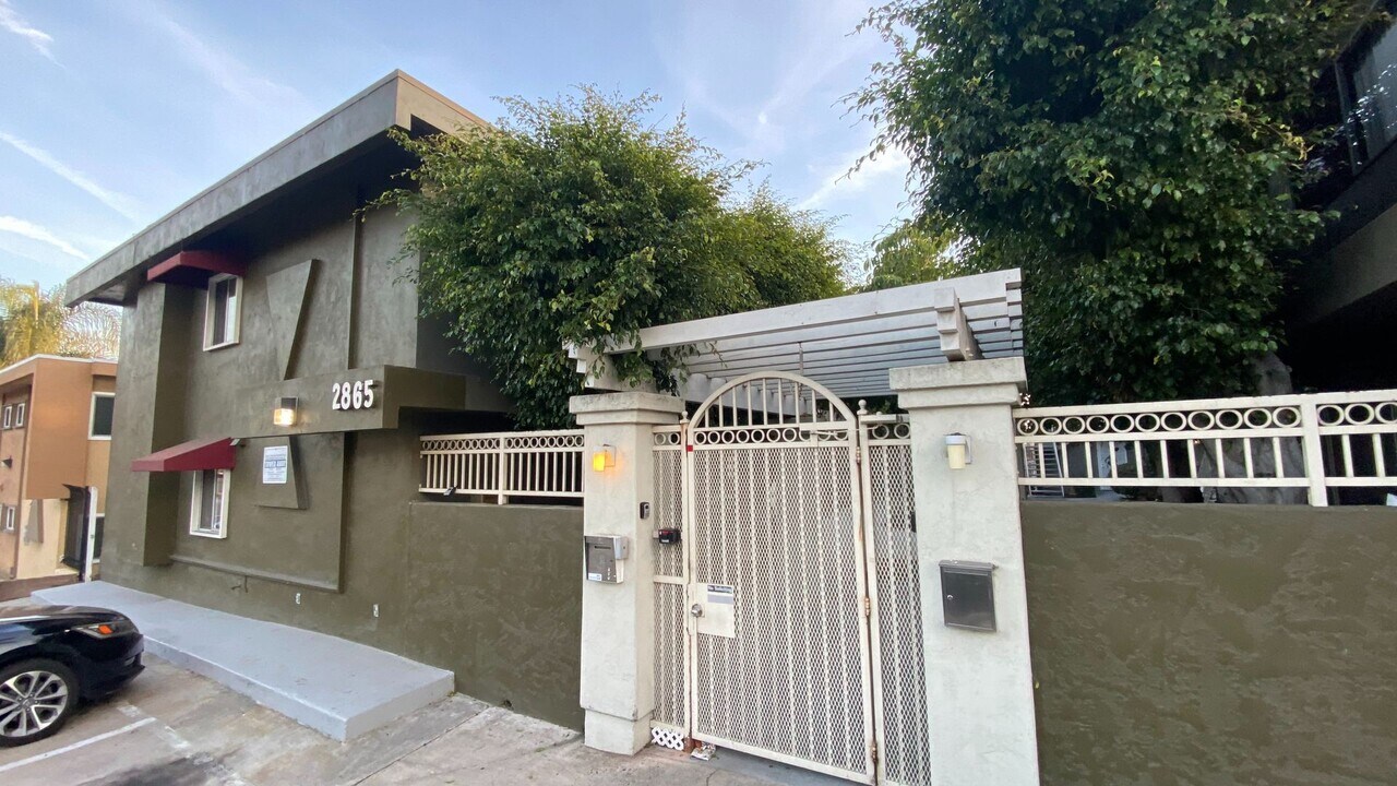 2855-2865 A St in San Diego, CA - Foto de edificio