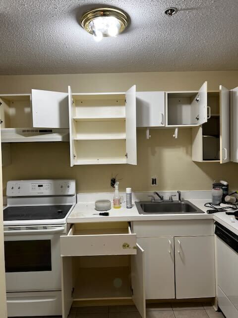 56 St Joseph St in Fall River, MA - Building Photo - Building Photo